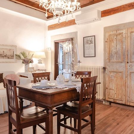 La Finestra Sul Borgo Dimora Storica Apartment Laterina Bagian luar foto