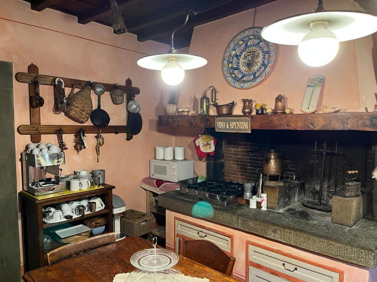La Finestra Sul Borgo Dimora Storica Apartment Laterina Bagian luar foto