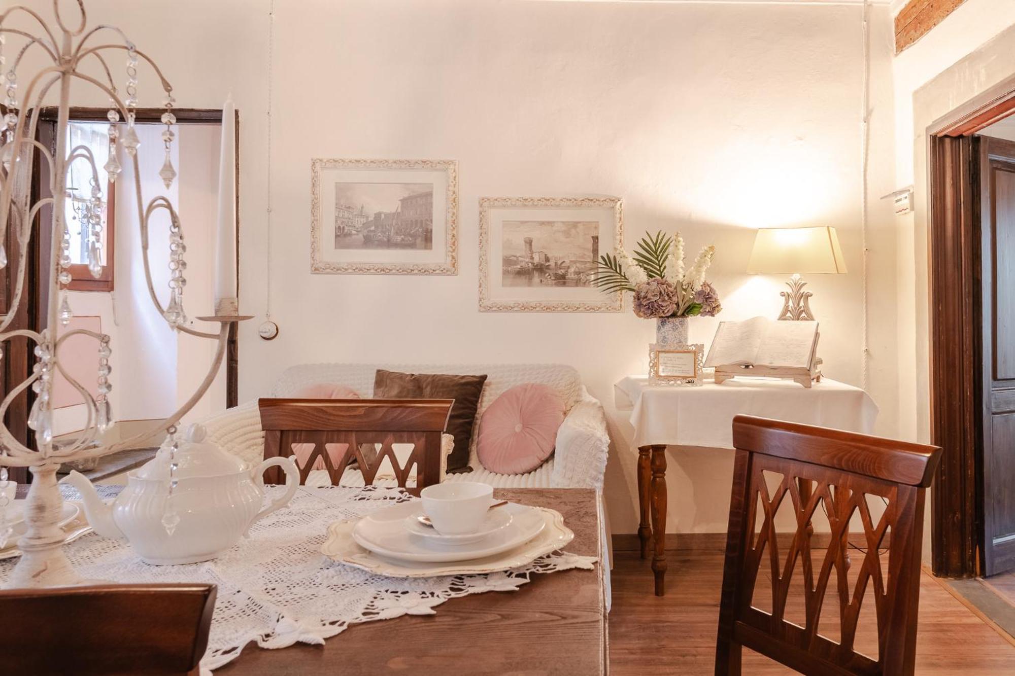 La Finestra Sul Borgo Dimora Storica Apartment Laterina Bagian luar foto