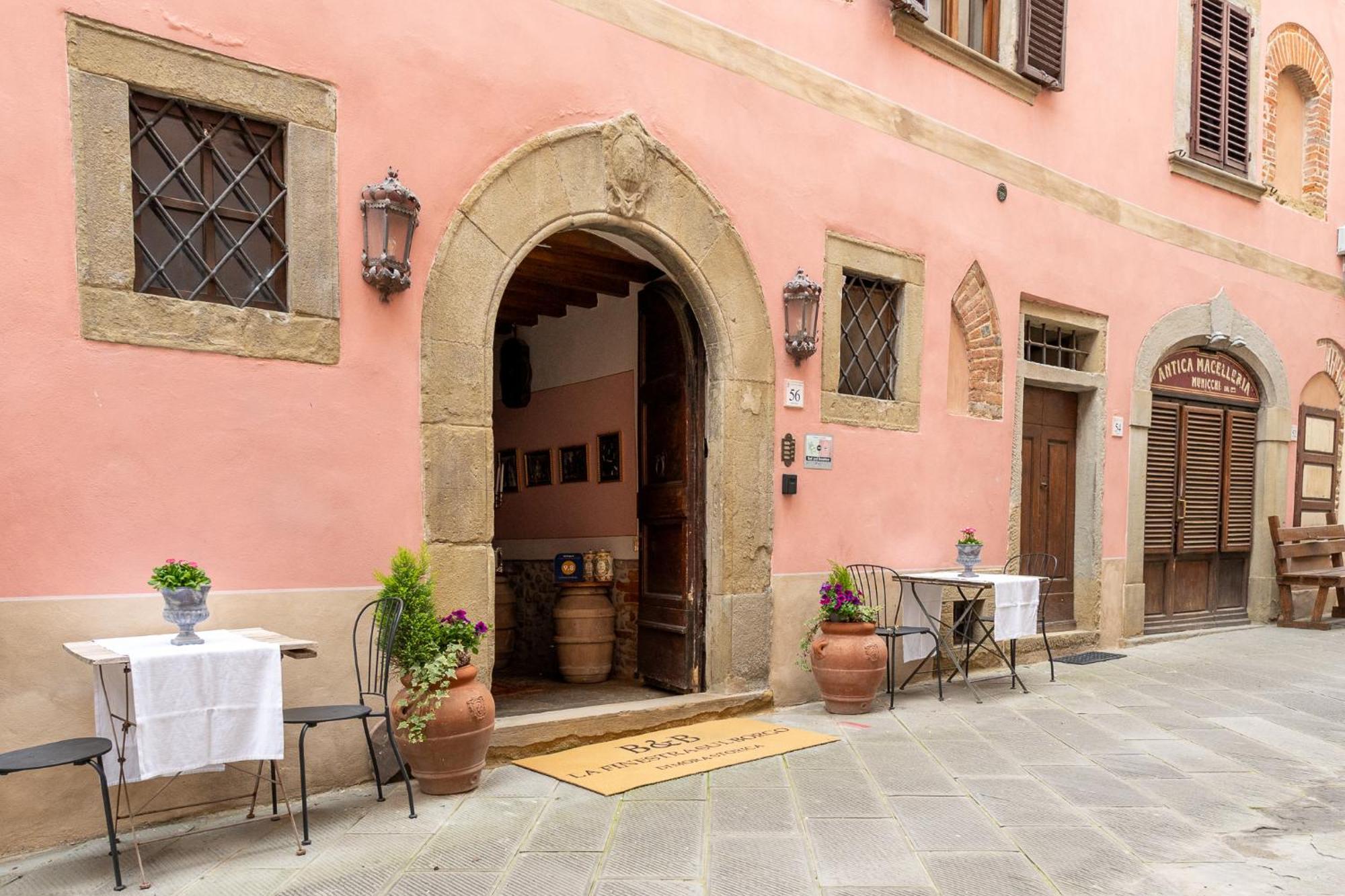 La Finestra Sul Borgo Dimora Storica Apartment Laterina Bagian luar foto