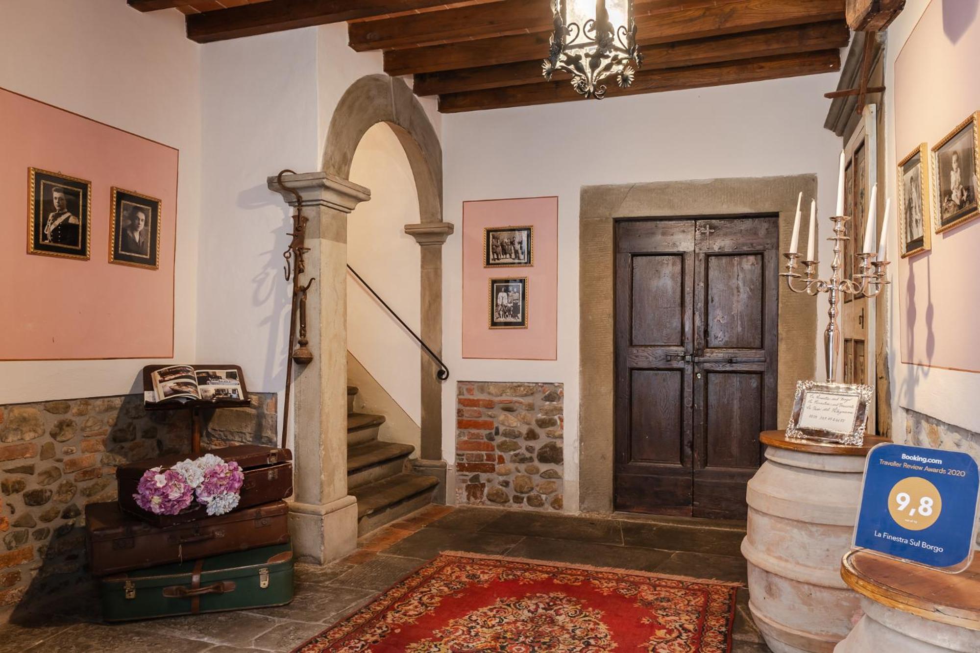 La Finestra Sul Borgo Dimora Storica Apartment Laterina Bagian luar foto