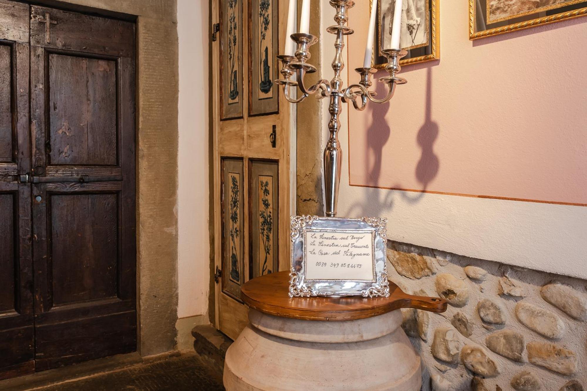 La Finestra Sul Borgo Dimora Storica Apartment Laterina Bagian luar foto