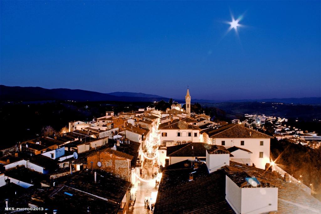 La Finestra Sul Borgo Dimora Storica Apartment Laterina Bagian luar foto