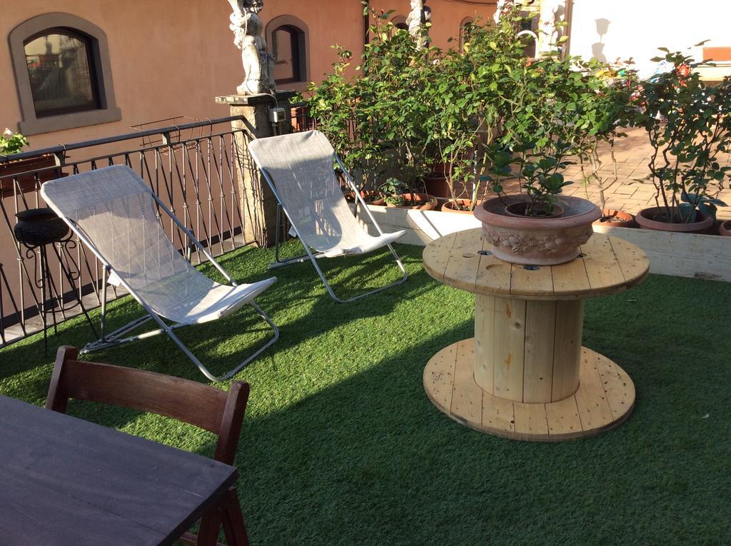 La Finestra Sul Borgo Dimora Storica Apartment Laterina Bagian luar foto